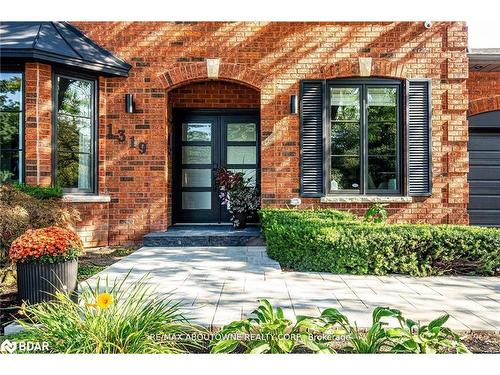 1319 Greeneagle Drive, Oakville, ON - Outdoor