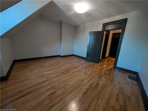 B-473 King Street W, Hamilton, ON - Indoor Photo Showing Other Room