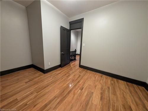 B-473 King Street W, Hamilton, ON - Indoor Photo Showing Other Room