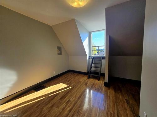 B-473 King Street W, Hamilton, ON - Indoor Photo Showing Other Room