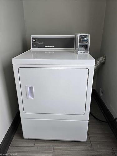 B-473 King Street W, Hamilton, ON - Indoor Photo Showing Laundry Room