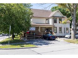 7 Welland Avenue  St. Catharines, ON L2R 2L8