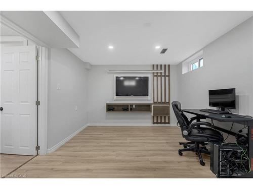 879 Upper Sherman Avenue, Hamilton, ON - Indoor Photo Showing Office