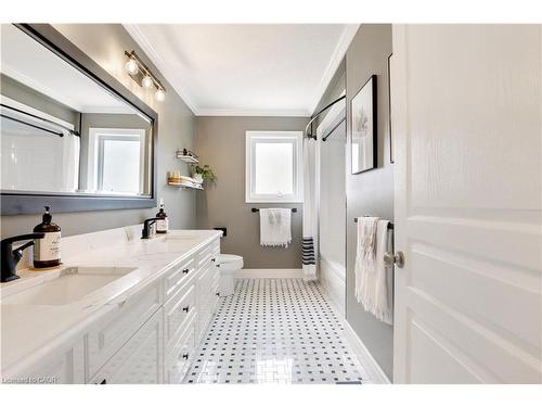 1794 Seaton Road, Cambridge, ON - Indoor Photo Showing Bathroom