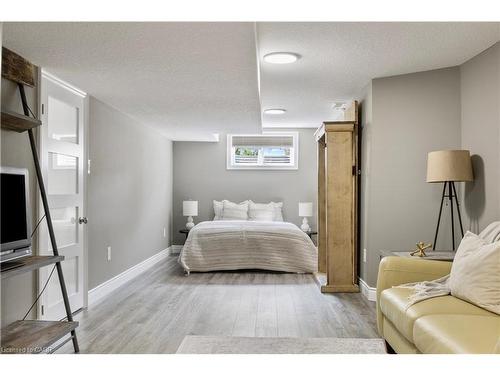 1794 Seaton Road, Cambridge, ON - Indoor Photo Showing Bedroom