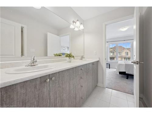 445 Robert Woolner Street, Ayr, ON - Indoor Photo Showing Bathroom