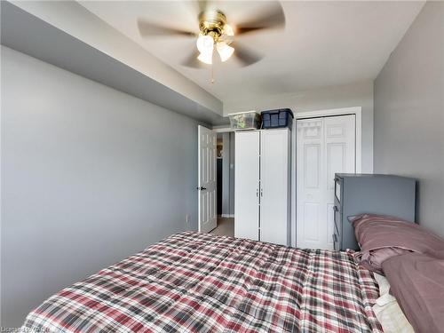 405-30 Harrisford Street, Hamilton, ON - Indoor Photo Showing Bedroom