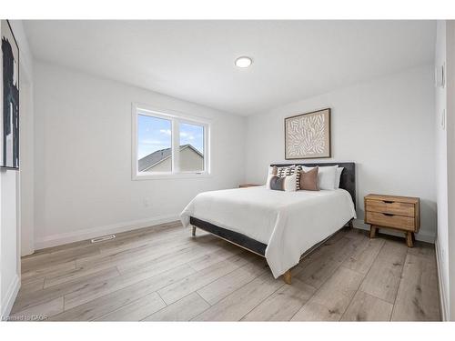 7-182 Bridge Crescent, Minto, ON - Indoor Photo Showing Bedroom