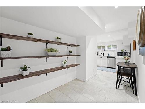 227 Green Street, Burlington, ON - Indoor Photo Showing Other Room