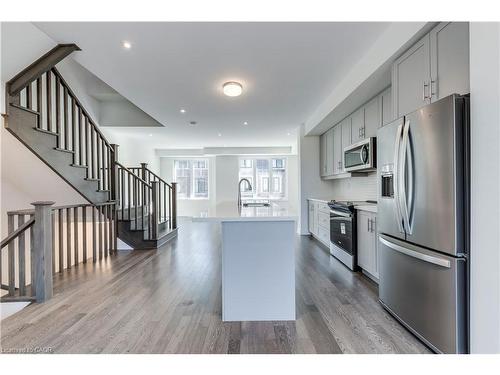 14 Folcroft Street, Brampton, ON - Indoor Photo Showing Kitchen