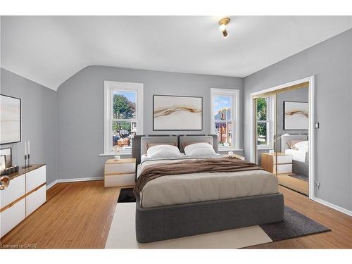 509 Colborne Street, Brantford, ON - Indoor Photo Showing Bedroom