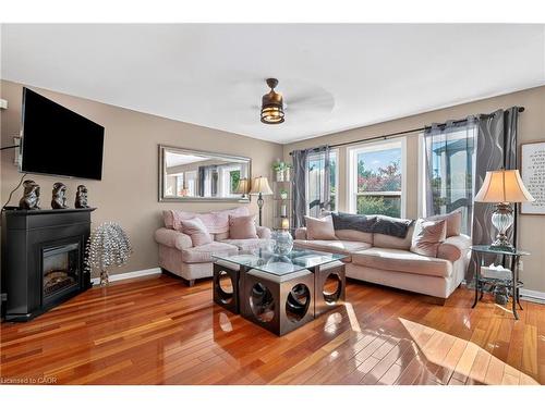 92 Baggs Crescent, Cambridge, ON - Indoor Photo Showing Living Room With Fireplace