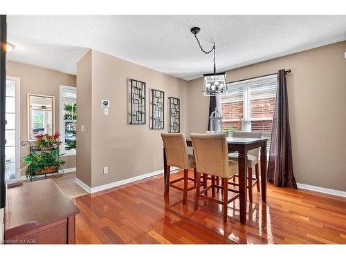 92 Baggs Crescent, Cambridge, ON - Indoor Photo Showing Dining Room