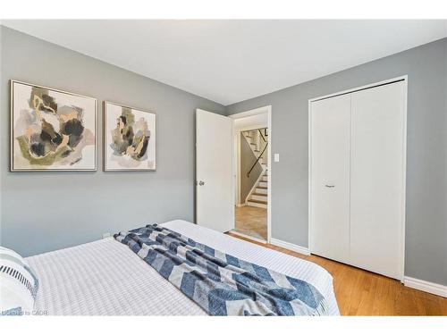 47 Argyle Drive, Guelph, ON - Indoor Photo Showing Bedroom