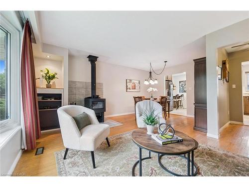 47 Argyle Drive, Guelph, ON - Indoor Photo Showing Living Room With Fireplace