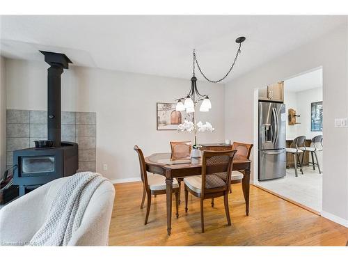 47 Argyle Drive, Guelph, ON - Indoor Photo Showing Dining Room