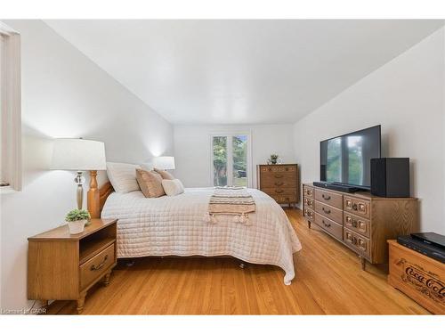 47 Argyle Drive, Guelph, ON - Indoor Photo Showing Bedroom