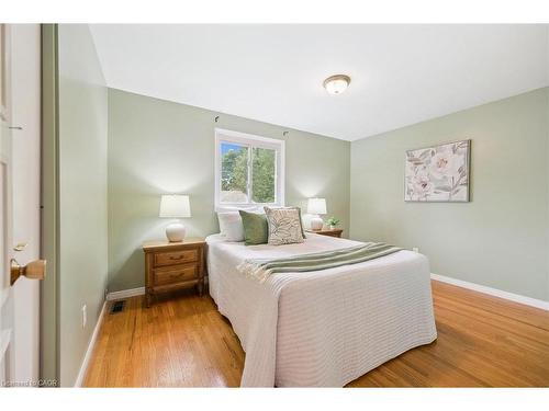47 Argyle Drive, Guelph, ON - Indoor Photo Showing Bedroom