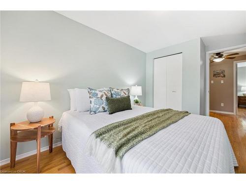 47 Argyle Drive, Guelph, ON - Indoor Photo Showing Bedroom