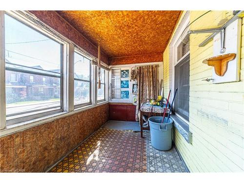 35 Sherman Avenue N, Hamilton, ON -  With Exterior