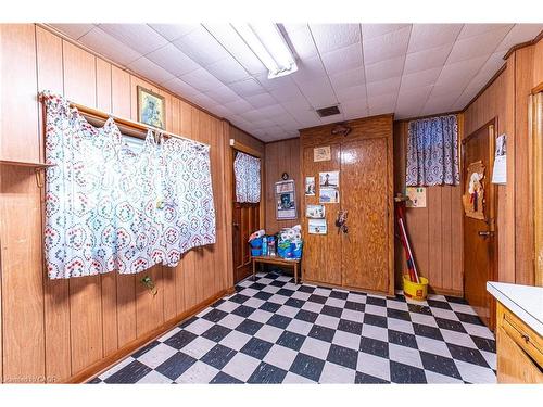 35 Sherman Avenue N, Hamilton, ON - Indoor