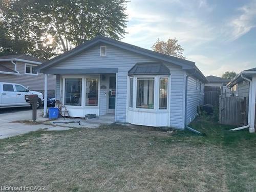 156 Traynor Avenue, Kitchener, ON - Outdoor