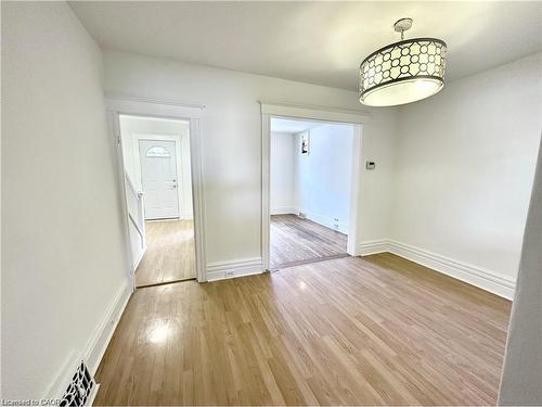 39 Beechwood Avenue, Hamilton, ON - Indoor Photo Showing Other Room
