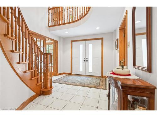 79 Maple Drive, Hamilton, ON - Indoor Photo Showing Other Room