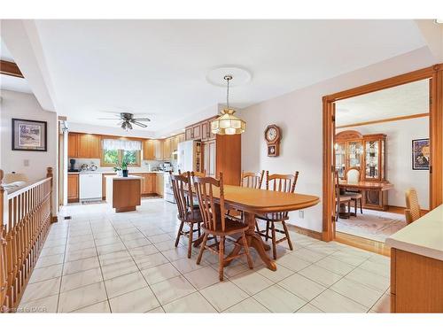 79 Maple Drive, Hamilton, ON - Indoor Photo Showing Dining Room