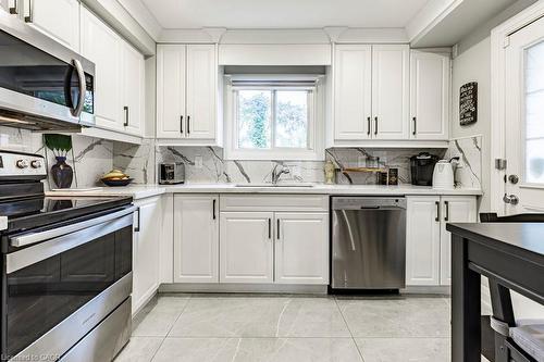67 Gage Avenue N, Hamilton, ON - Indoor Photo Showing Kitchen