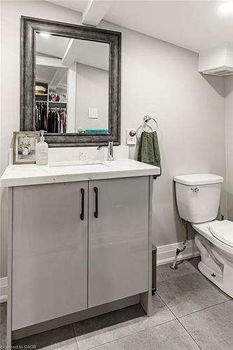67 Gage Avenue N, Hamilton, ON - Indoor Photo Showing Bathroom