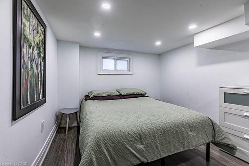 67 Gage Avenue N, Hamilton, ON - Indoor Photo Showing Bedroom