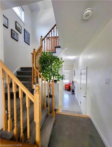 3098 Michelangelo Road, Burlington, ON - Indoor Photo Showing Other Room