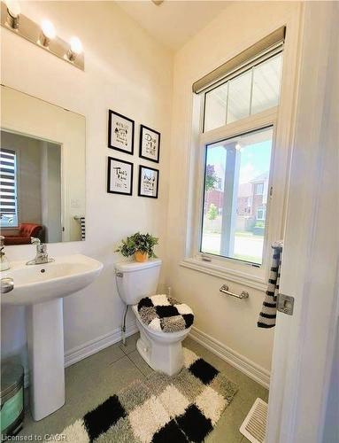 3098 Michelangelo Road, Burlington, ON - Indoor Photo Showing Bathroom