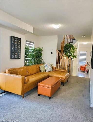 3098 Michelangelo Road, Burlington, ON - Indoor Photo Showing Living Room