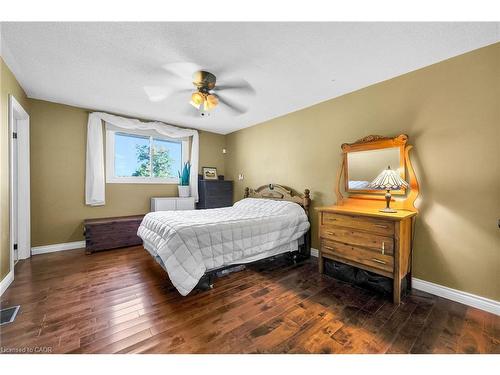757 4Th Line, Caledonia, ON - Indoor Photo Showing Bedroom