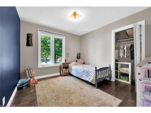 757 4Th Line, Caledonia, ON - Indoor Photo Showing Bedroom