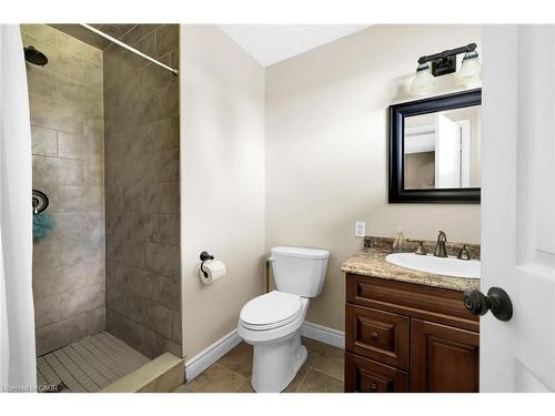 757 4Th Line, Caledonia, ON - Indoor Photo Showing Bathroom