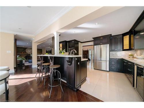 3278 Credit Heights Drive, Mississauga, ON - Indoor Photo Showing Kitchen With Stainless Steel Kitchen With Upgraded Kitchen