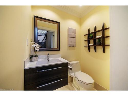 3278 Credit Heights Drive, Mississauga, ON - Indoor Photo Showing Bathroom