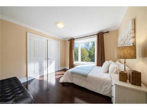 3278 Credit Heights Drive, Mississauga, ON - Indoor Photo Showing Bedroom