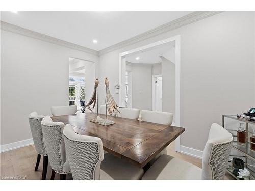 5095 Preservation Circle, Mississauga, ON - Indoor Photo Showing Dining Room