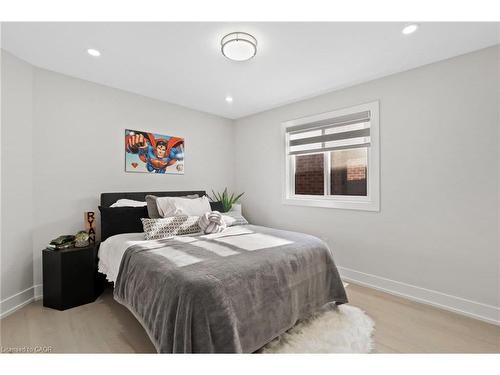 5095 Preservation Circle, Mississauga, ON - Indoor Photo Showing Bedroom