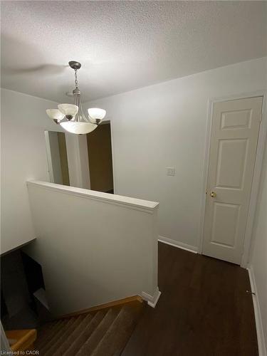 Upper-1025 Barclay Circle, Milton, ON - Indoor Photo Showing Other Room