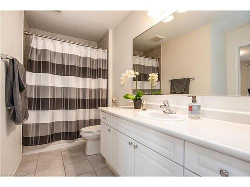 232 Shady Glen Crescent, Kitchener, ON - Indoor Photo Showing Bathroom