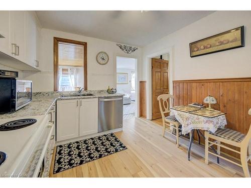 458 Upper Wentworth Street, Hamilton, ON - Indoor Photo Showing Kitchen
