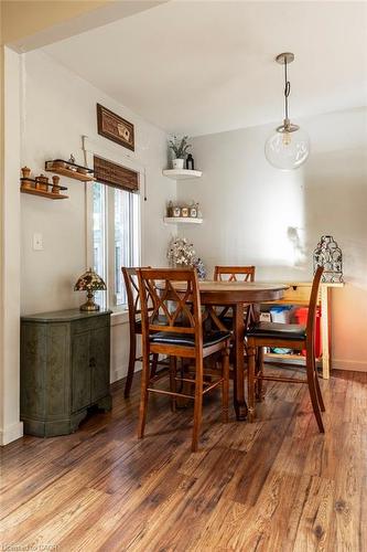 30 Sunset Avenue, Hamilton, ON - Indoor Photo Showing Dining Room