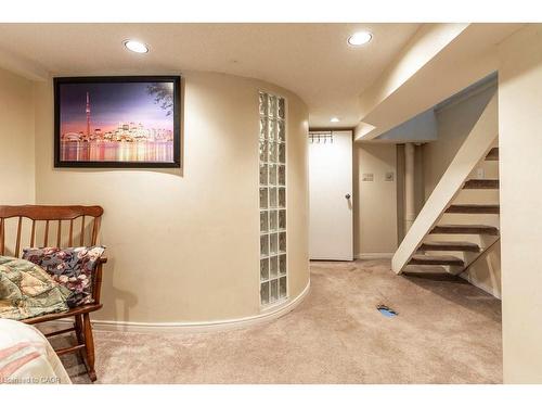 30 Sunset Avenue, Hamilton, ON - Indoor