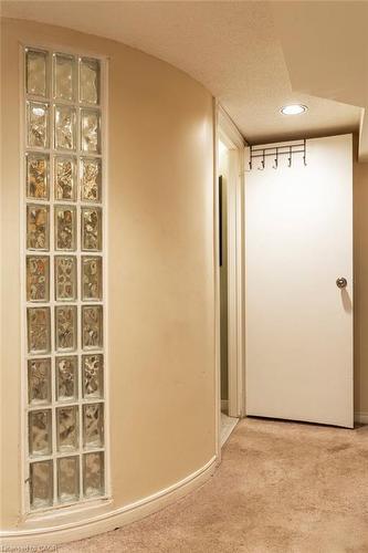 30 Sunset Avenue, Hamilton, ON - Indoor Photo Showing Other Room