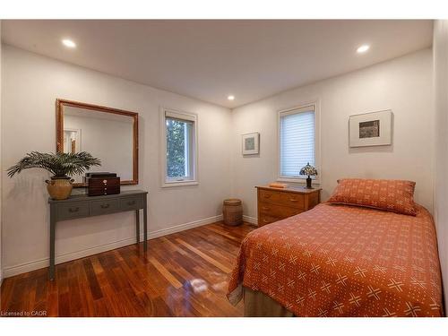76 Brock Street, Oakville, ON - Indoor Photo Showing Bedroom